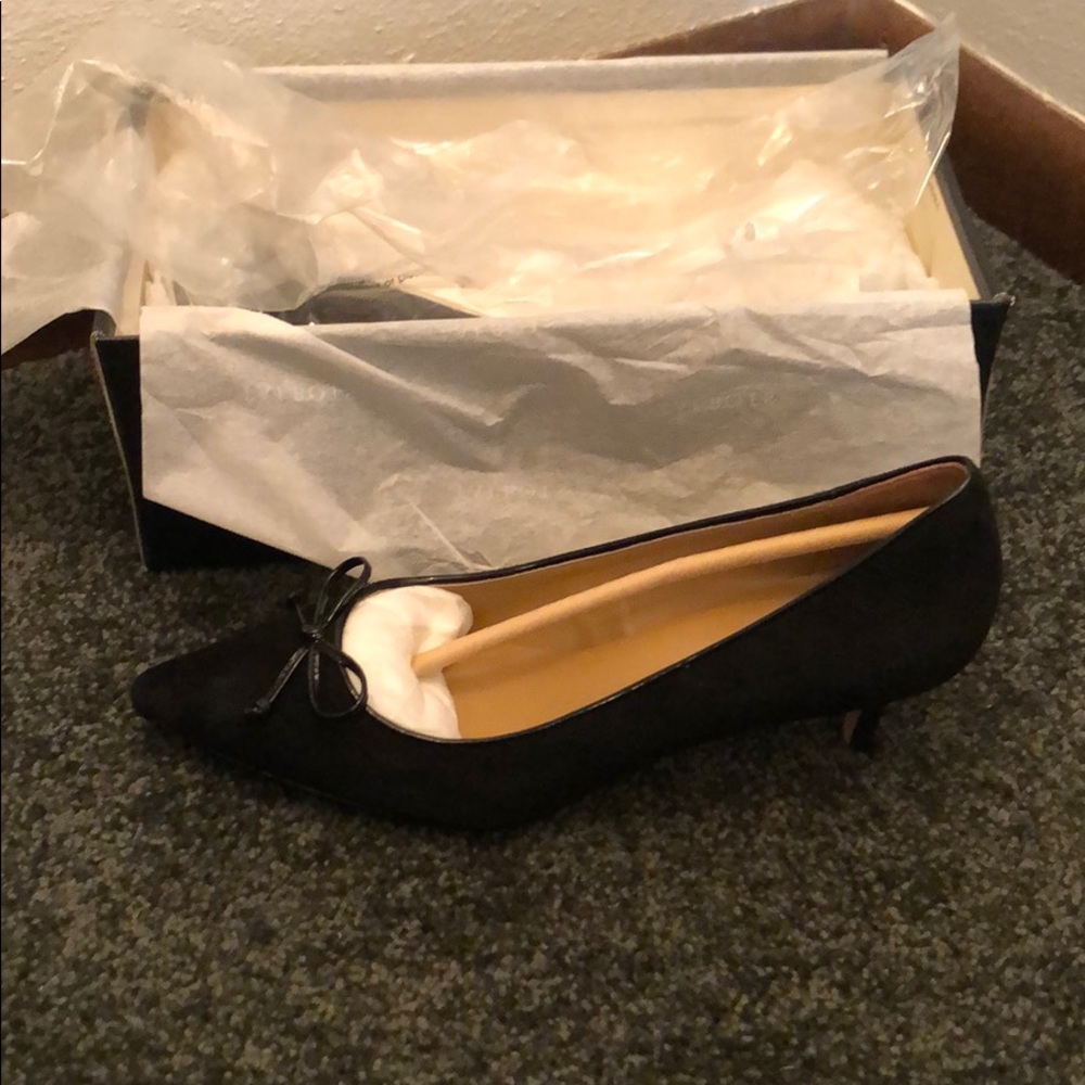 Talbots Kitten Heels with bows on the toes
